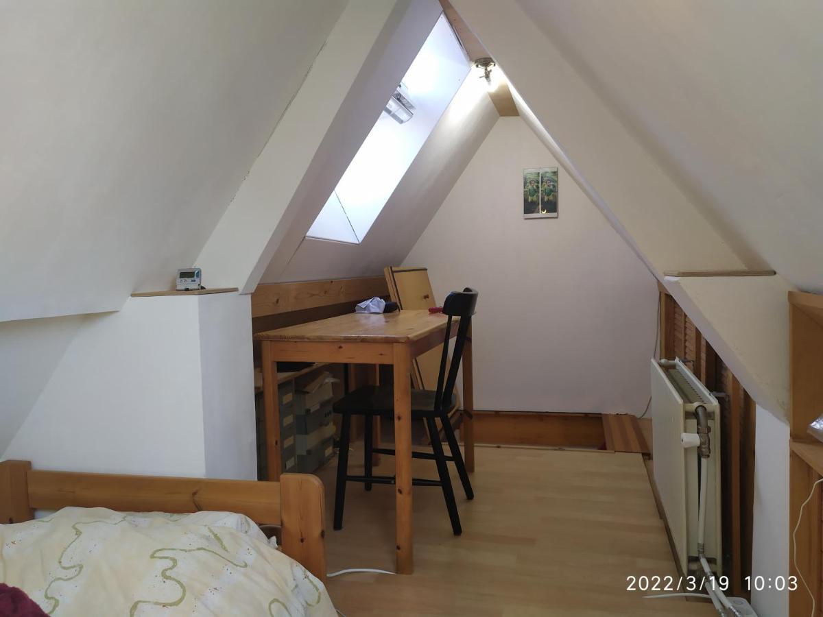 The Cosy Little House With The Sundial Villa Stavenisse Bagian luar foto