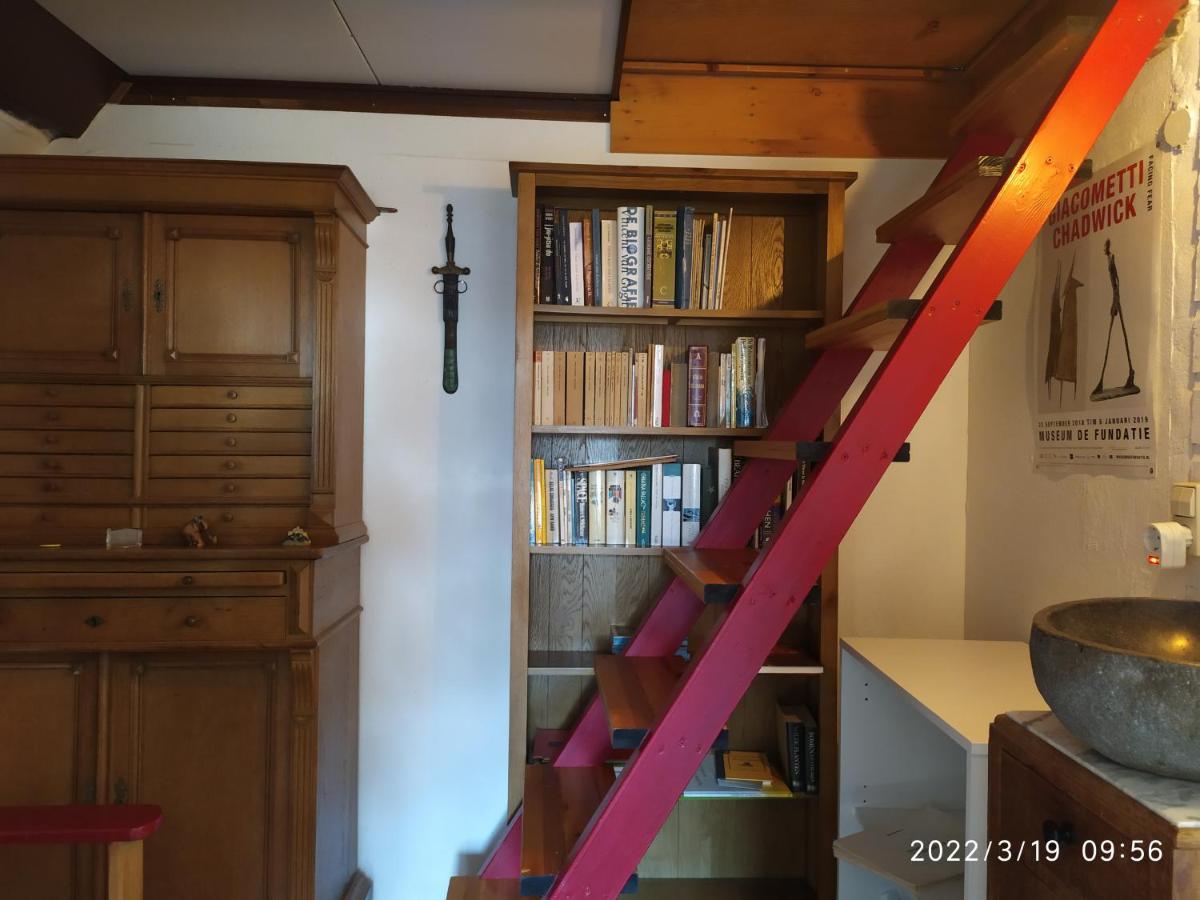 The Cosy Little House With The Sundial Villa Stavenisse Bagian luar foto